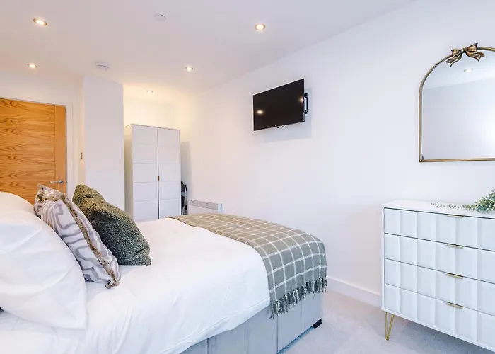 Апартаменты Centre 2 Bed Pool Table Parking