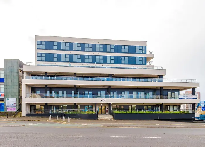 Centre 2 Bed Pool Table Parking Leeds (West Yorkshire)